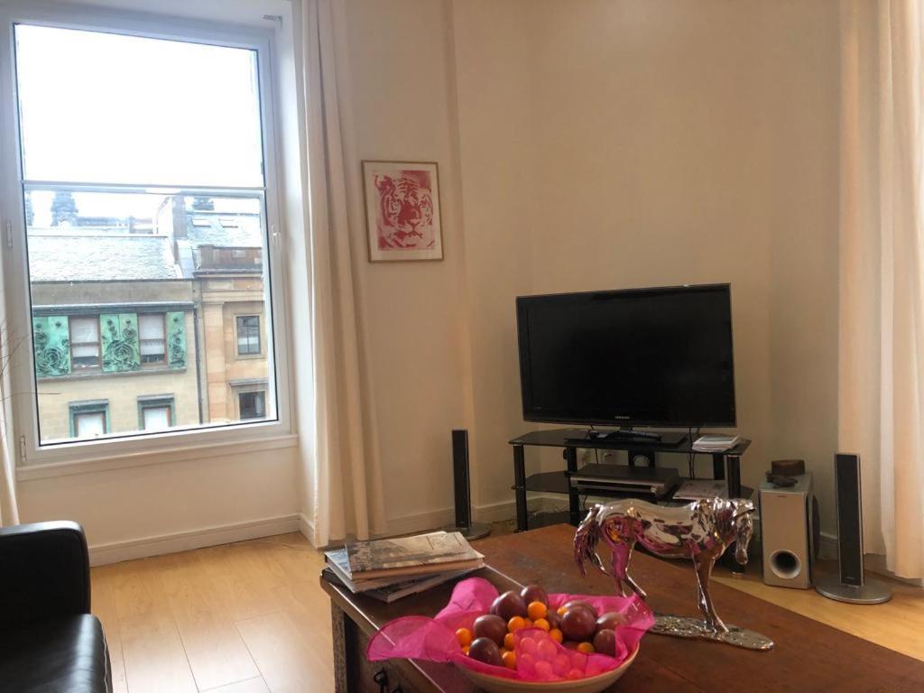 Comfy Two Bedroom Apartment Right In The City Centre Glasgow Esterno foto